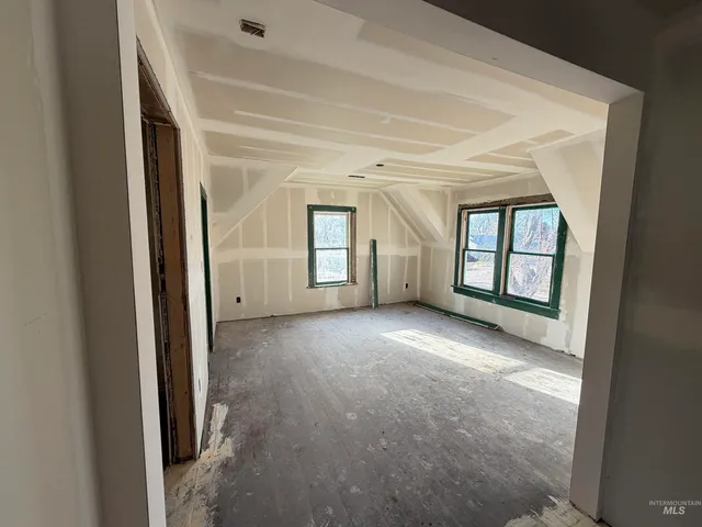 $275,000 | 308 East Park Street, Weiser, ID 83672