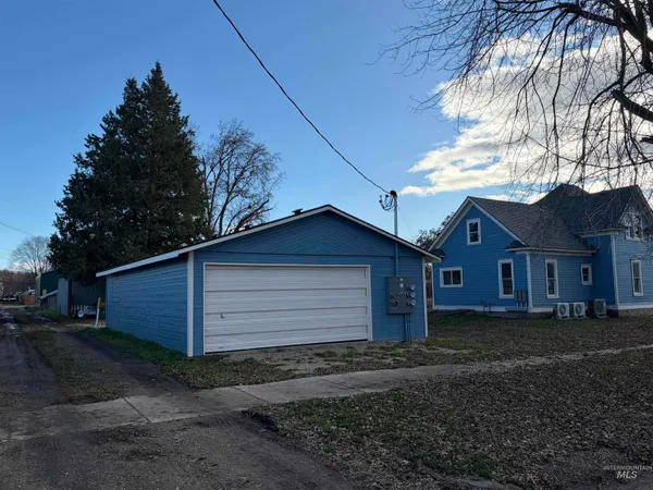 $200,000 | 308 East Park Street, Weiser, ID 83672