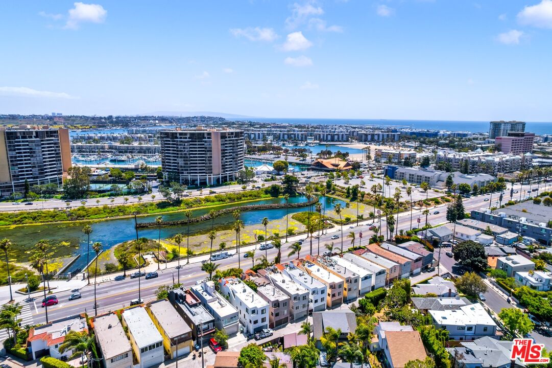 679 Washington Boulevard Marina del Rey, CA 90292 - Photo 36 of 37 an aerial view of a city with swimming pool and outdoor space