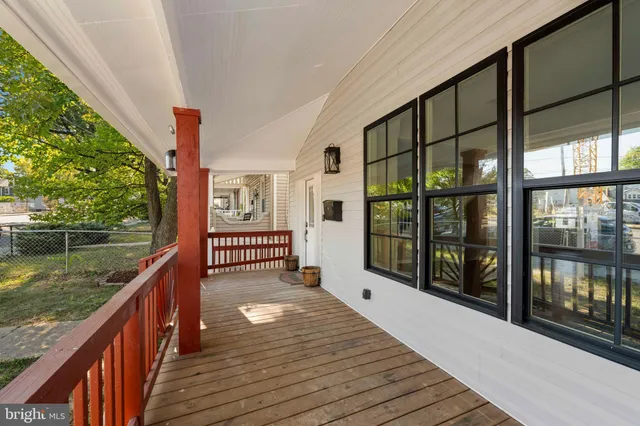 a picture of a bench in a white building