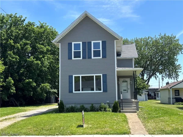 $215,000 | 2024 Camp Street, Sandusky, OH 44870