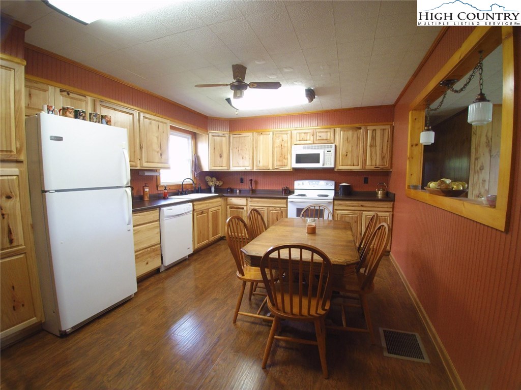551 Ripshin Road Troutdale, VA 24378 - Photo 19 of 50 Gallery Image 19