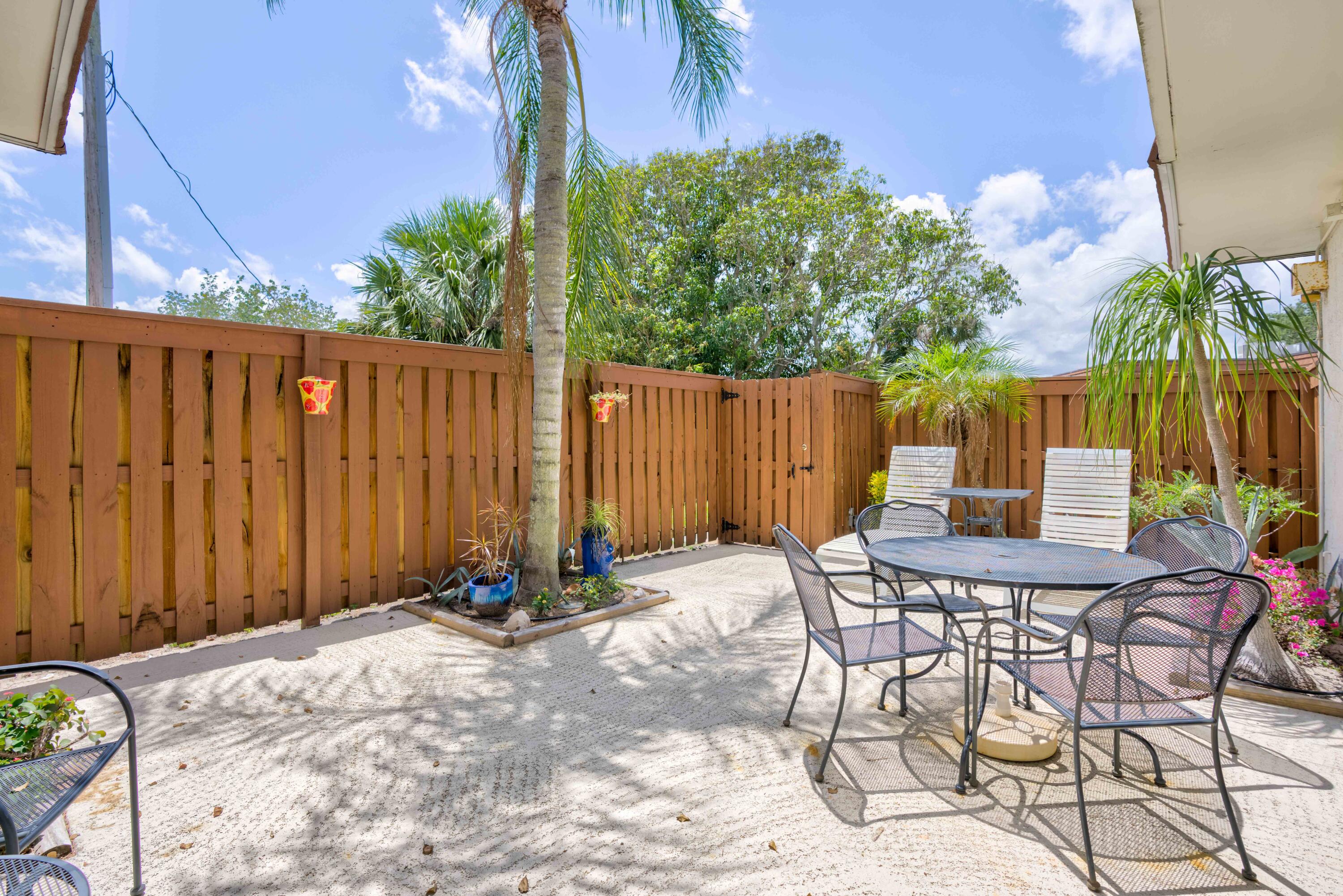 3900 County Line Road, Unit 1C Tequesta, FL 33469 - Photo 8 of 30 Enjoy the sunshine
