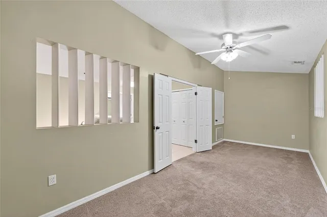 $2,400 | 4209 Brentwood Park Circle, Tampa, FL 33624