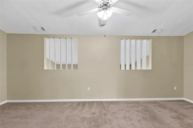 $2,400 | 4209 Brentwood Park Circle, Tampa, FL 33624