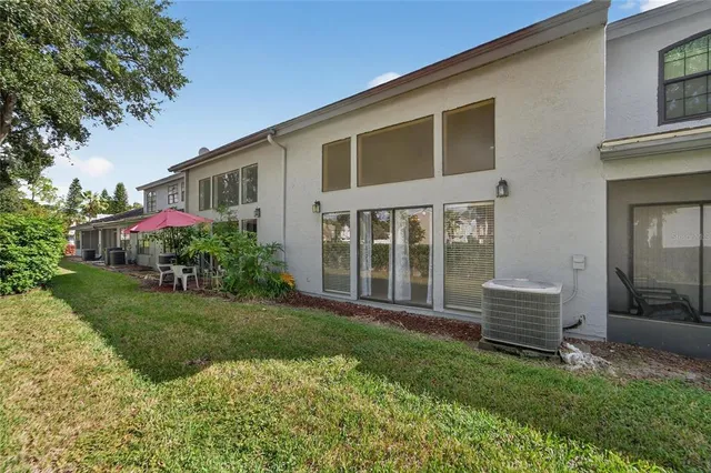 $2,400 | 4209 Brentwood Park Circle, Tampa, FL 33624