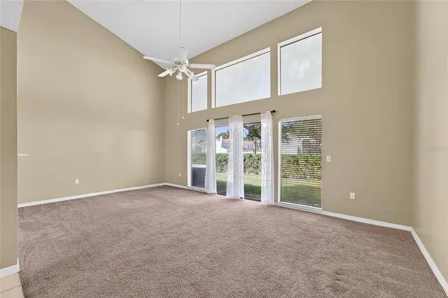 $2,400 | 4209 Brentwood Park Circle, Tampa, FL 33624