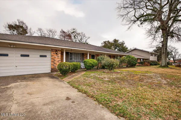$219,900 | 734 Canterbury Drive, Biloxi, MS 39532