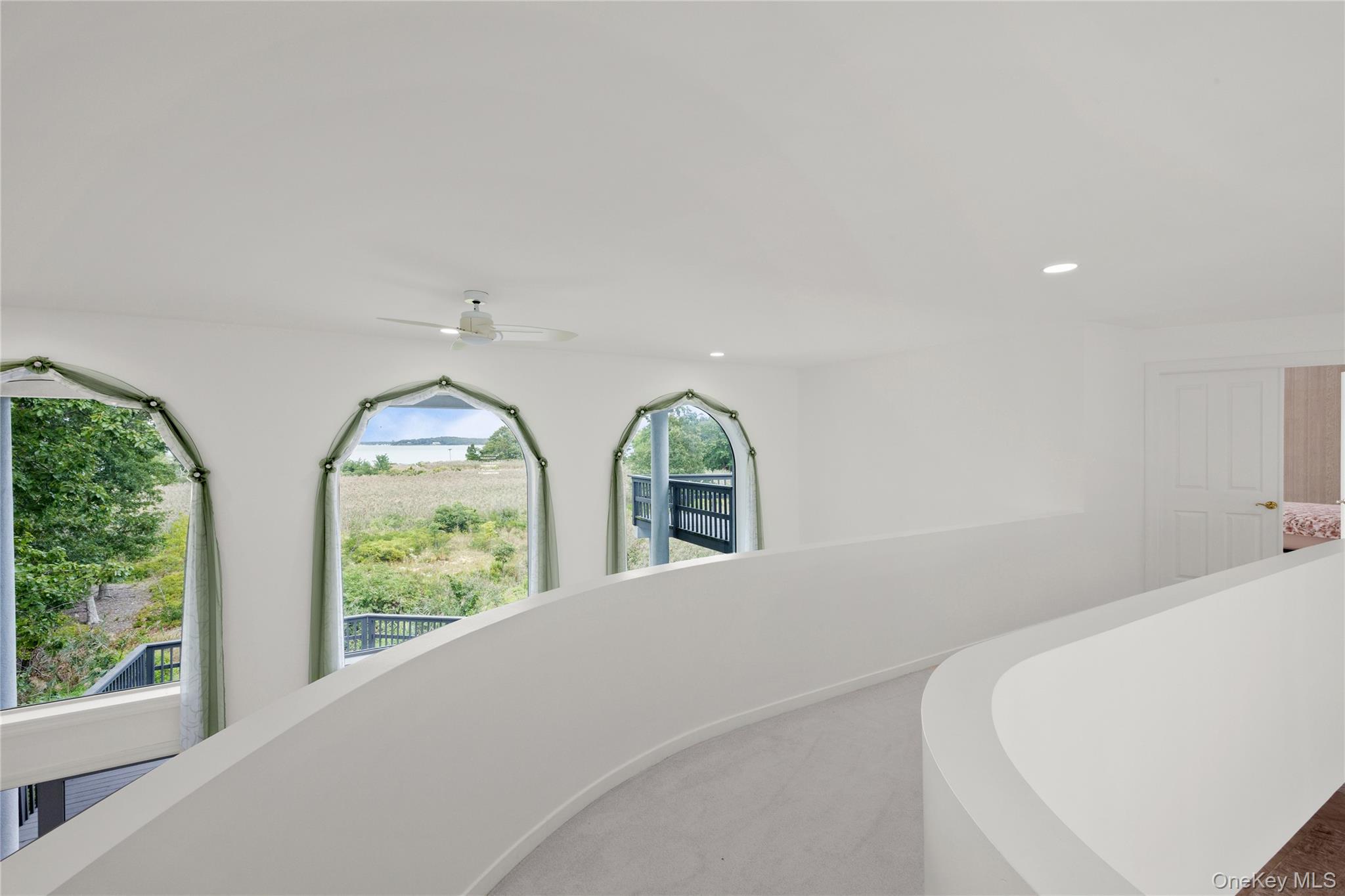 3525 Paradise Point Road Southold, NY 11971 - Photo 24 of 42 Gallery Image 24