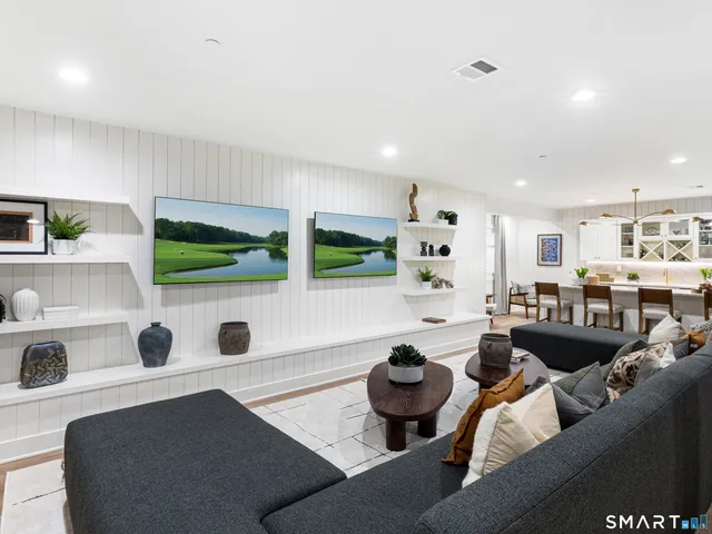 $849,000 | 7 Foxwood Drive, Unit 57, Danbury, CT 06810