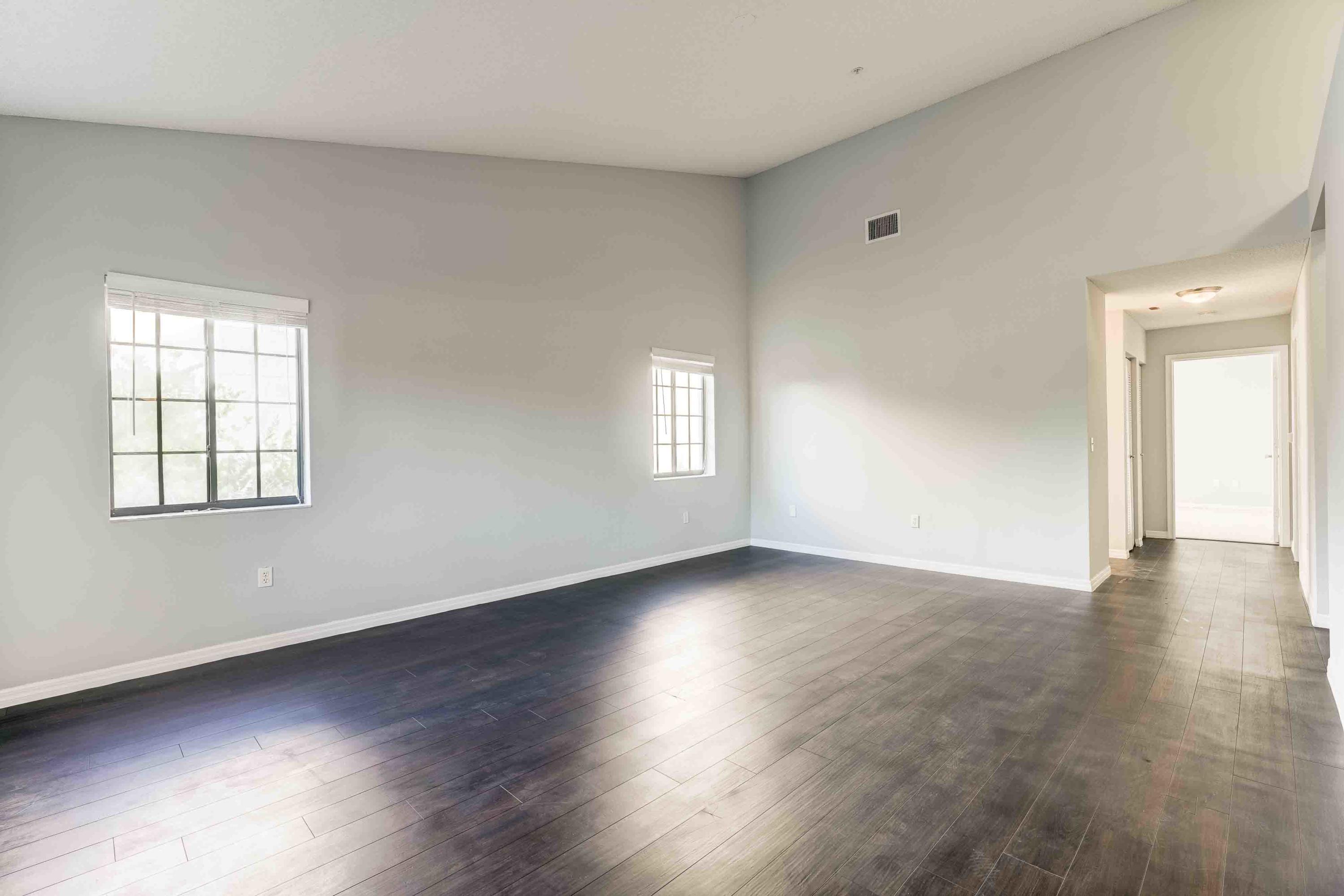4685 Haverhill Road, Unit B17 West Palm Beach, FL 33417 - Photo 14 of 34 Living Room