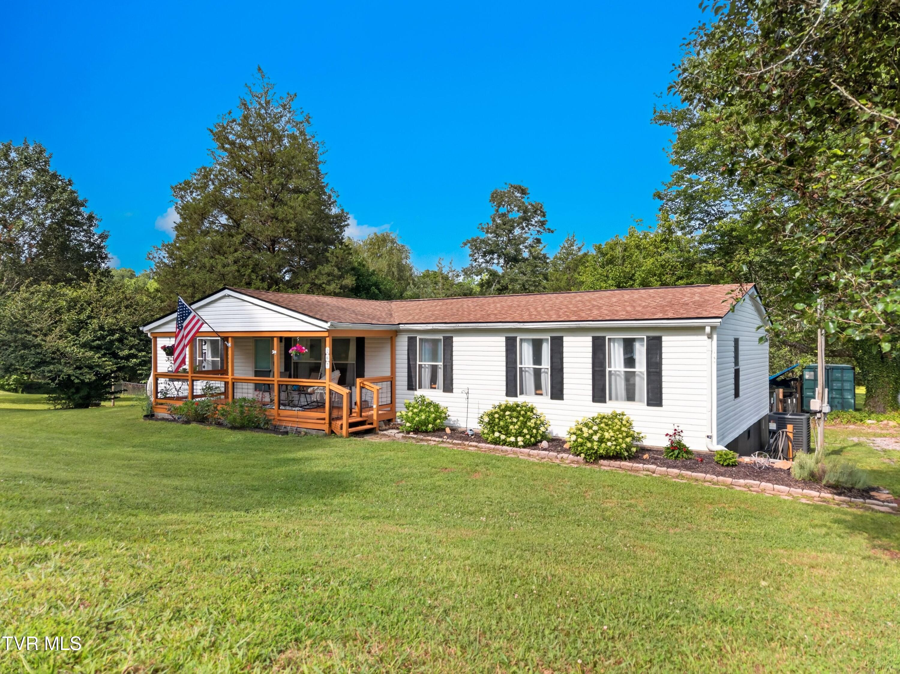 267 Pine Ridge Road Clinton, TN 37716 - Photo 4 of 37 029-267PineRidgeRoad-Clinton-TN-37716-SM