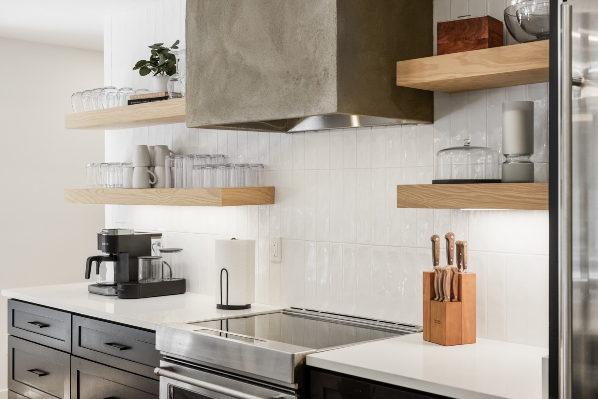 270 Hurt Road Hendersonville, TN 37075 - Photo 25 of 68 a kitchen with a sink and cabinets