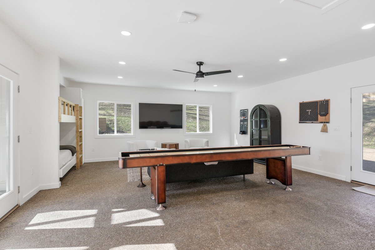 270 Hurt Road Hendersonville, TN 37075 - Photo 47 of 68 a view of a workspace with furniture