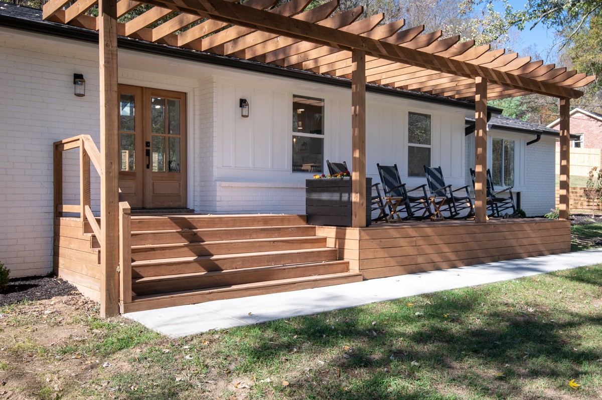 270 Hurt Road Hendersonville, TN 37075 - Photo 9 of 68 a view of outdoor space with seating area