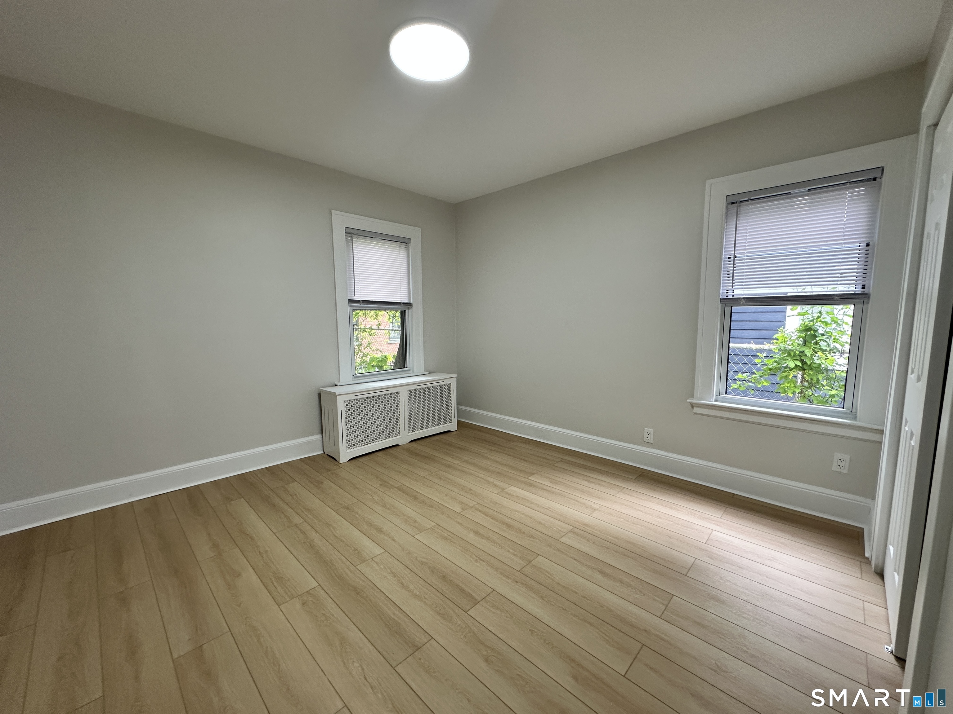 332 Robbins Street Waterbury, CT 06708 - Photo 10 of 12