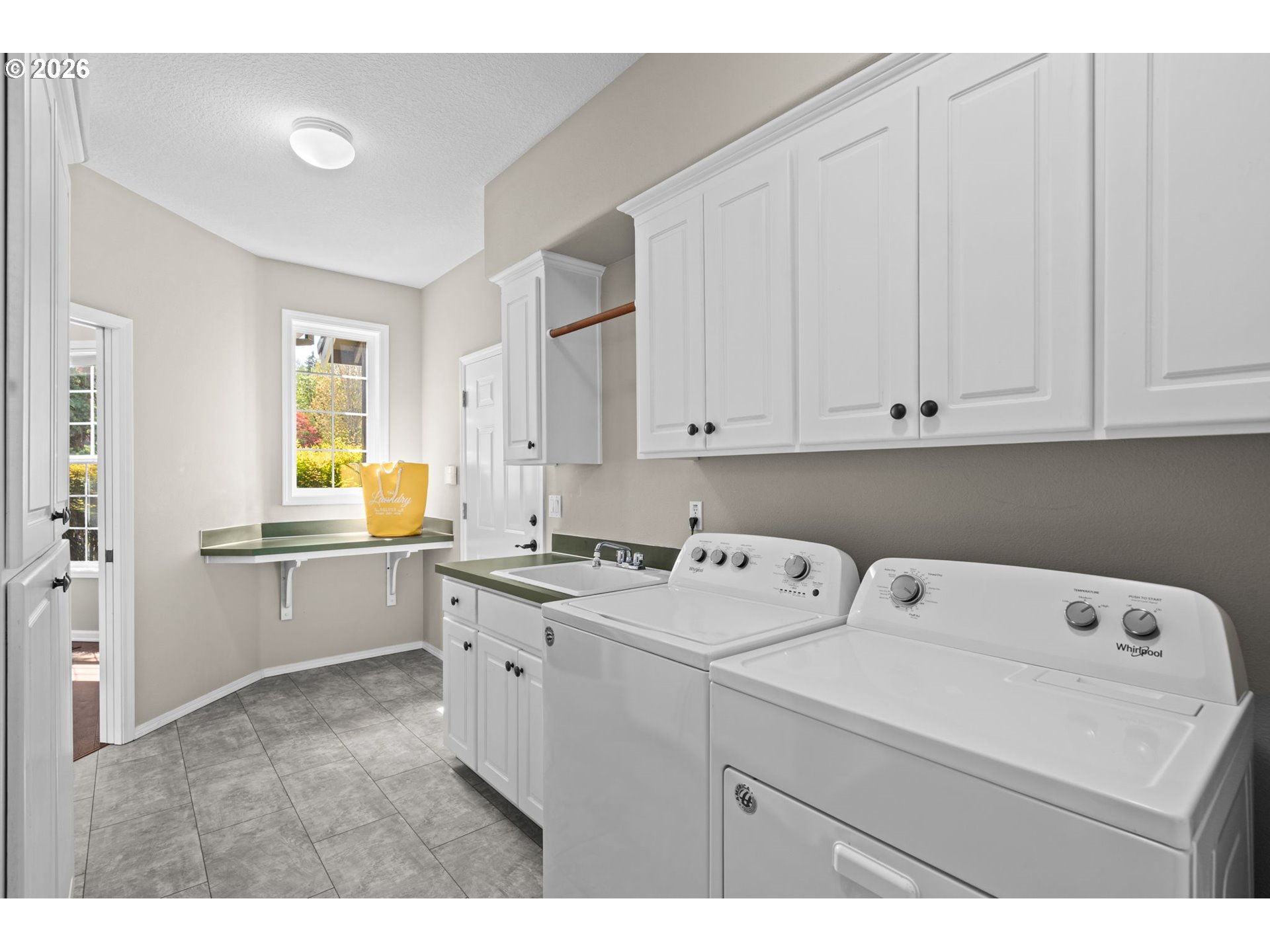 8707 Southwest Firview Place Beaverton, OR 97007 - Photo 24 of 48