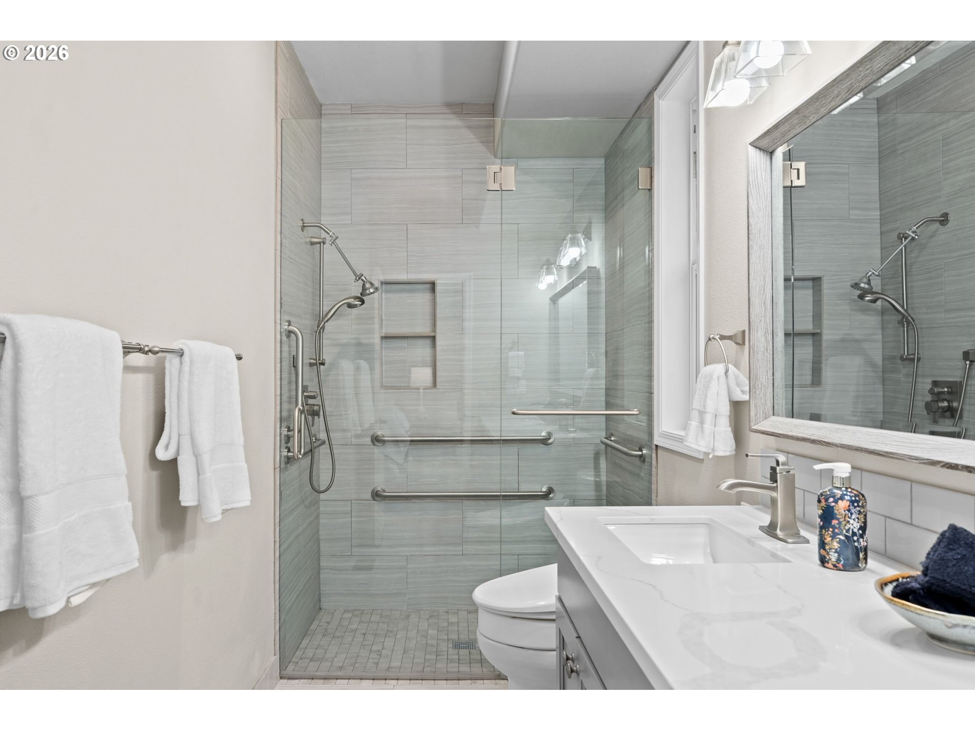 8707 Southwest Firview Place Beaverton, OR 97007 - Photo 34 of 48