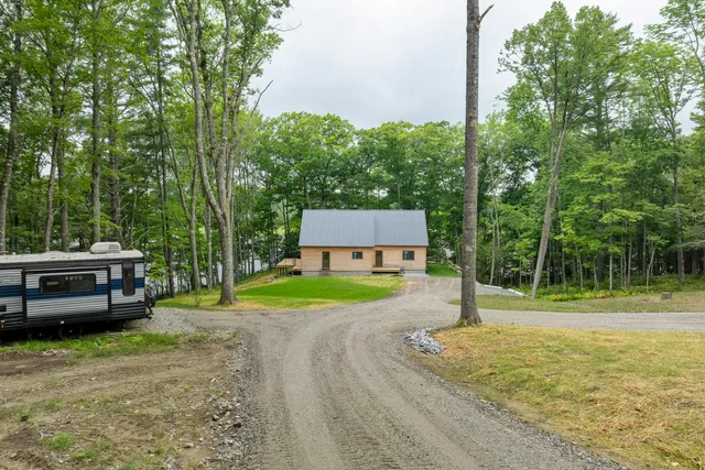 $1,295,000 | 886 Middle Road, Dresden, ME 04342