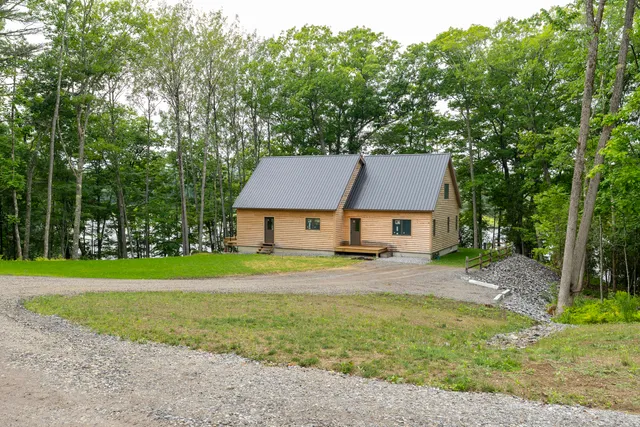 $1,295,000 | 886 Middle Road, Dresden, ME 04342
