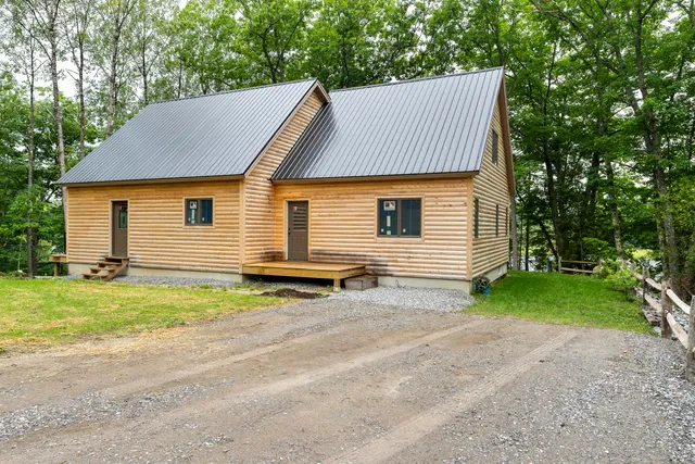 $1,295,000 | 886 Middle Road, Dresden, ME 04342