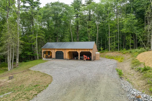 $1,295,000 | 886 Middle Road, Dresden, ME 04342