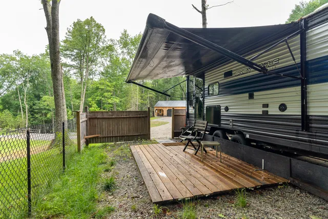 $1,295,000 | 886 Middle Road, Dresden, ME 04342