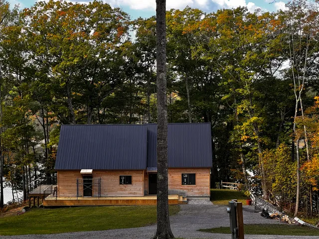 $1,295,000 | 886 Middle Road, Dresden, ME 04342