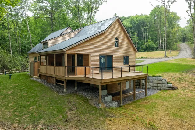 $1,295,000 | 886 Middle Road, Dresden, ME 04342