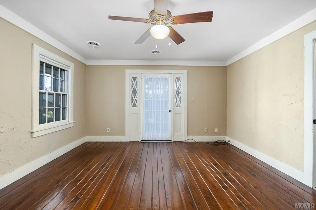 302 Whitehall Road Camden, NC 27921 - Photo 41 of 54 Bedroom 2 Upstairs