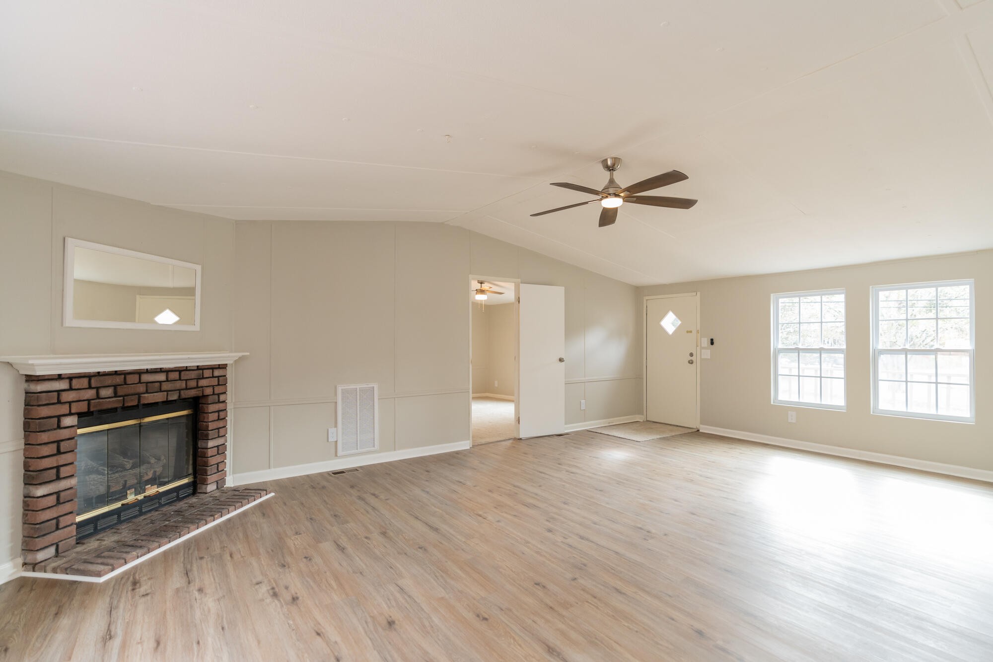 6303 Champion Road Chattanooga, TN 37416 - Photo 5 of 43