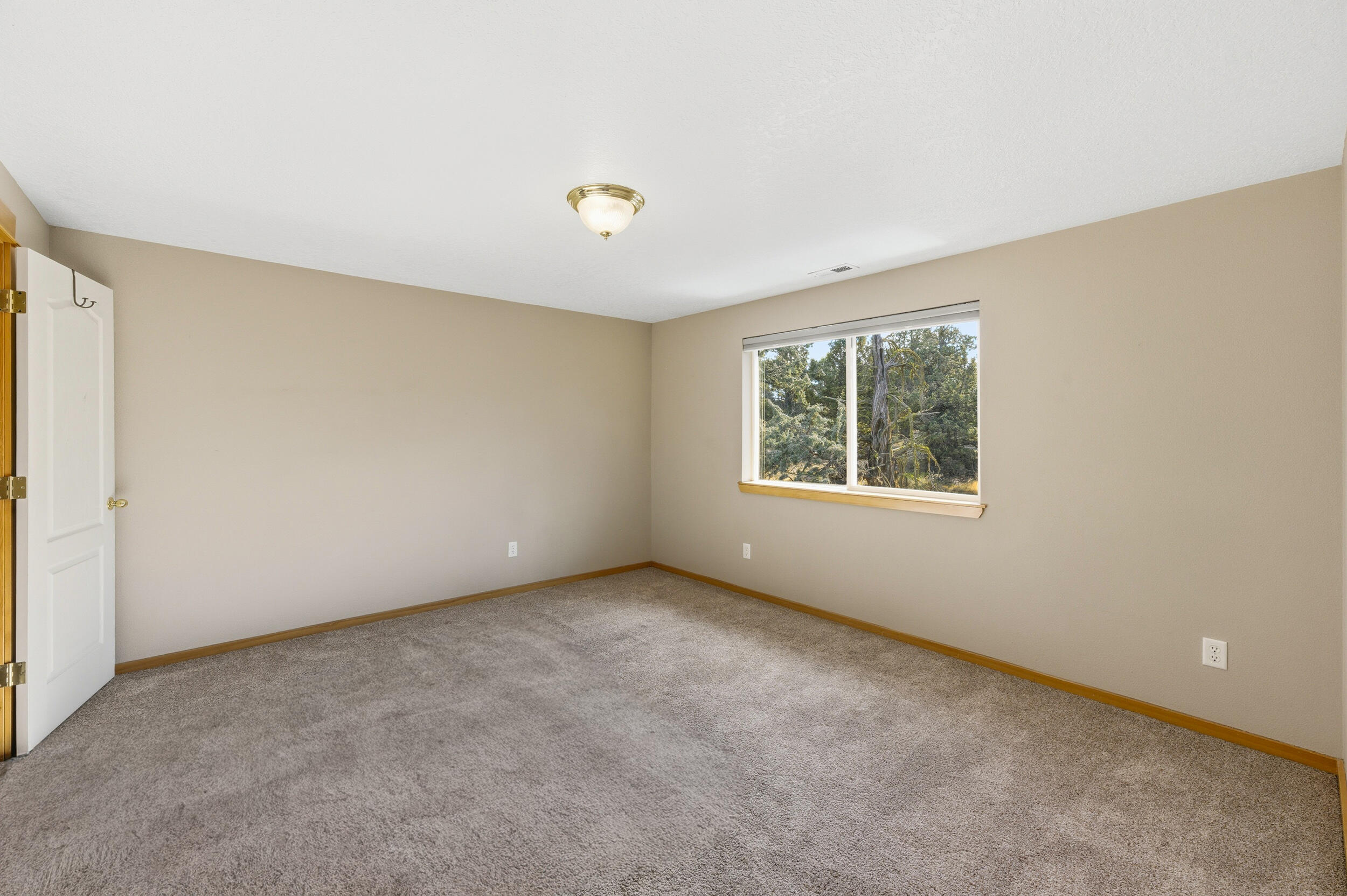 62262 Chickadee Lane Bend, OR 97701 - Photo 29 of 70 30_62262 chickadee ln-26