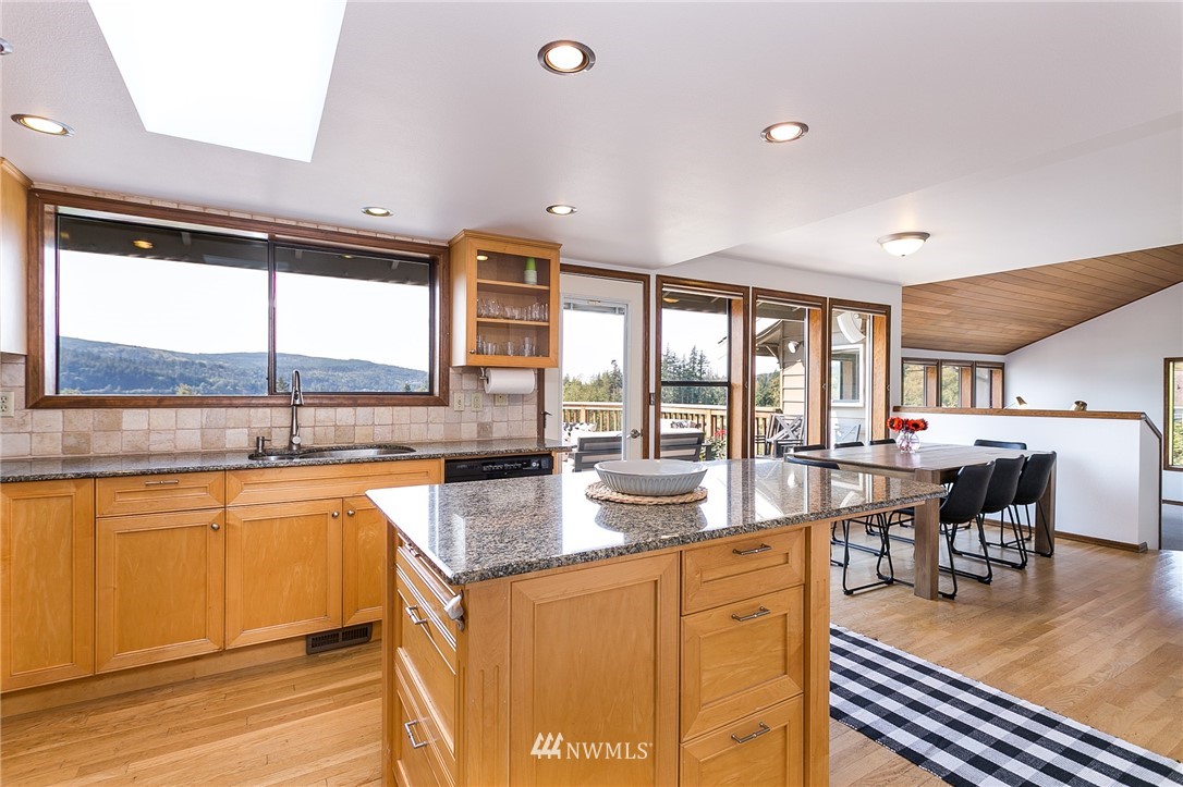 3020 Lakeshore Road Bellingham, WA 98226 - Photo 7 of 37 Gallery Image 7