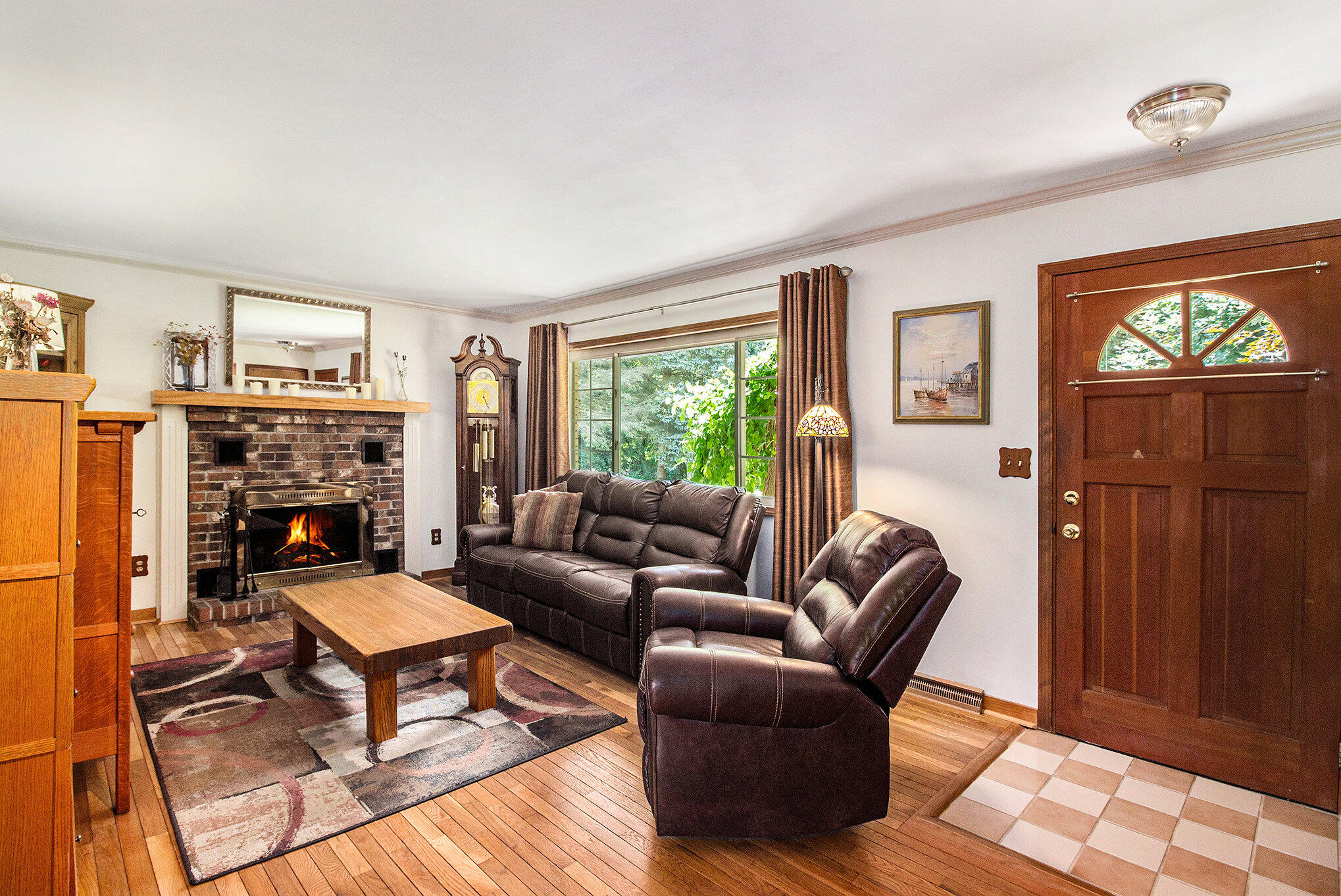 120 Keddle Road Howell, MI 48843 - Photo 3 of 27 Living room
