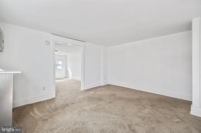 $1,400 | 3 Columbus Avenue, Unit 3, Trenton, NJ 08629