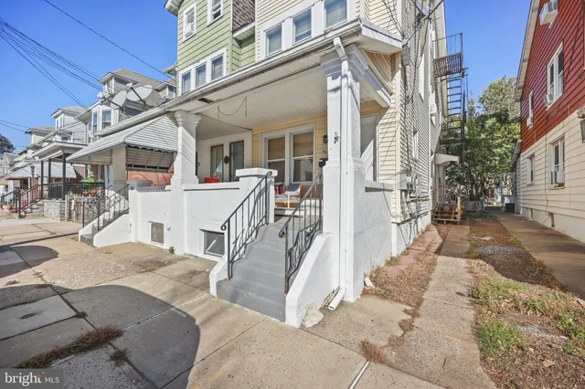 $1,400 | 3 Columbus Avenue, Unit 3, Trenton, NJ 08629