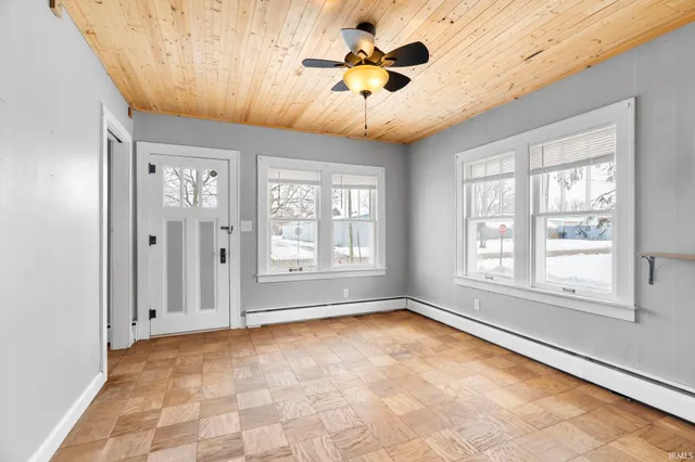 $144,900 | 538 South Illinois Street, Monticello, IN 47960