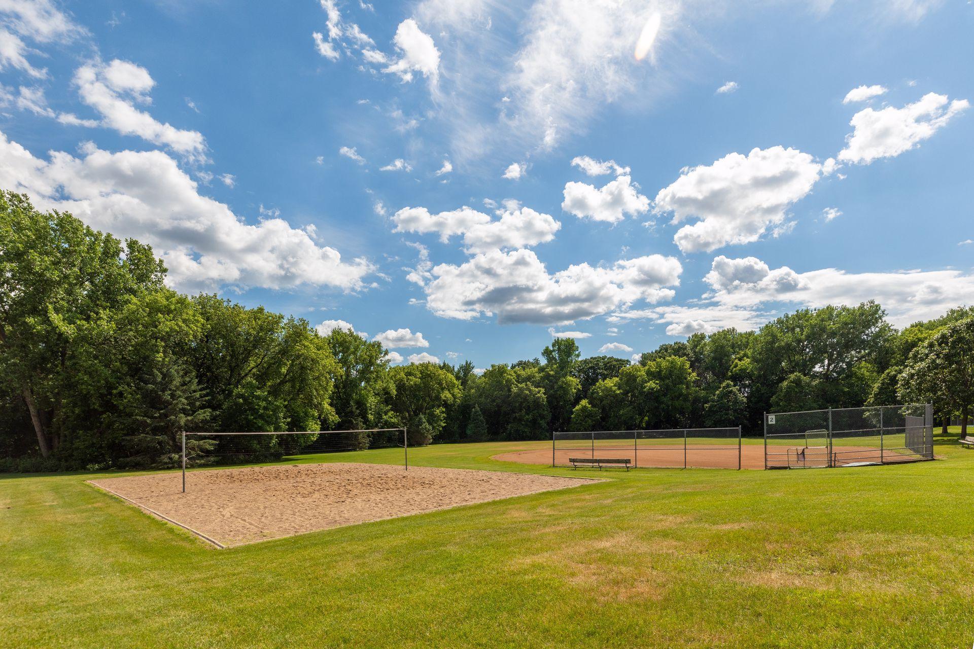 8328 Upper 138th Court Apple Valley, MN 55124 - Photo 39 of 43 Gallery Image 39