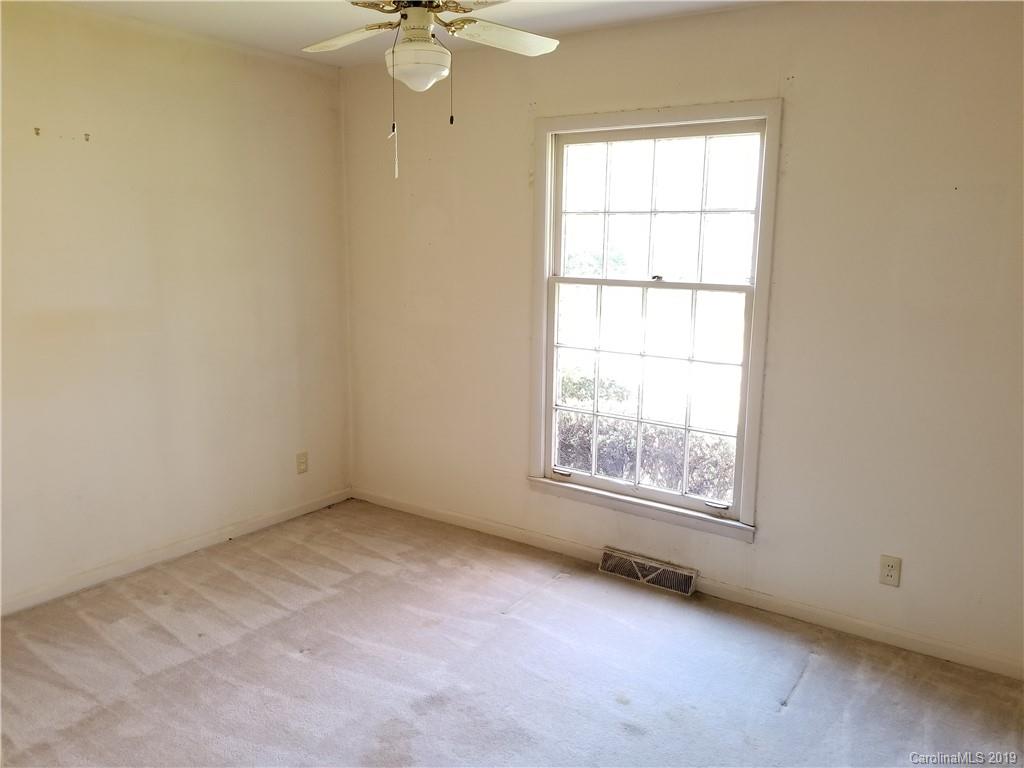3524 Woodleaf Road Charlotte, NC 28205 - Photo 8 of 12 Gallery Image 8