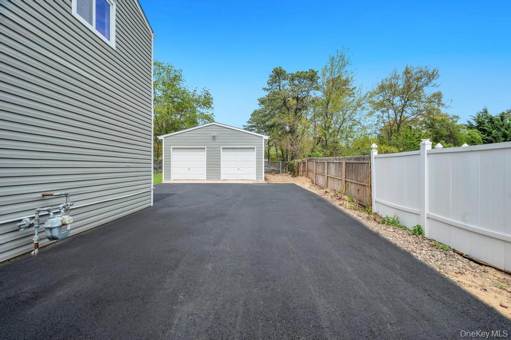 491 Hawkins Road Selden, NY 11784 - Photo 36 of 50