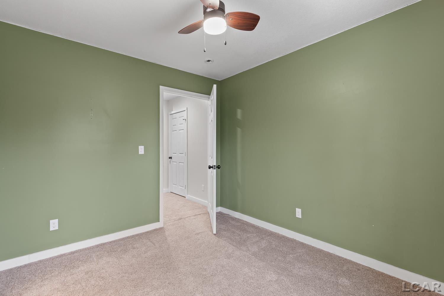201 South Talbot Street Addison, MI 49220 - Photo 19 of 32 50197633-5b632b43-89ac-46fd-b6d8-aa257ccf3f1e.JPG