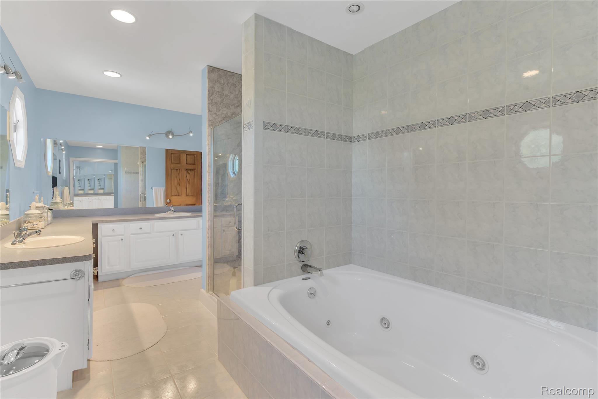 2153 Crystal Drive Rochester, MI 48309 - Photo 23 of 31 2153 Crystal Dr - HD Drone Photography-29.jpg