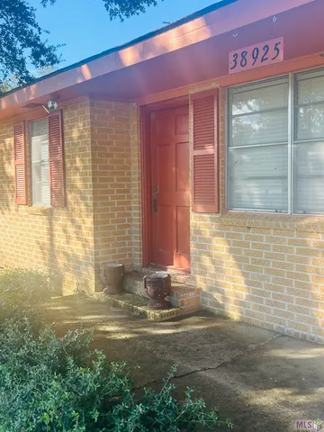 $129,900 | 38925 Bayou Pigeon Road, Plaquemine, LA 70764