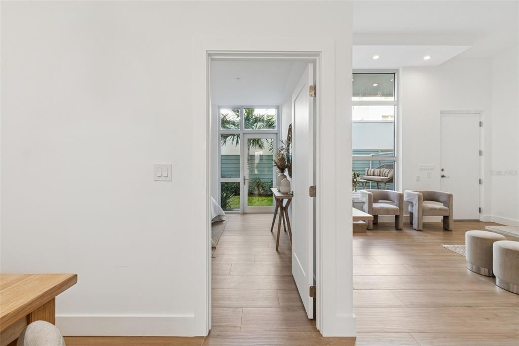 1343 4th Street, Unit 101 Sarasota, FL 34236 - Photo 32 of 87