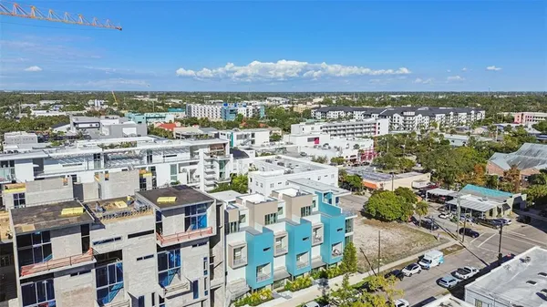 $9,000 | 1343 4th Street, Unit 101, Sarasota, FL 34236