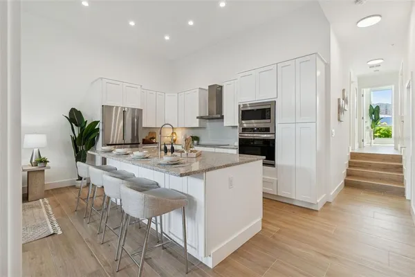 $9,000 | 1343 4th Street, Unit 101, Sarasota, FL 34236