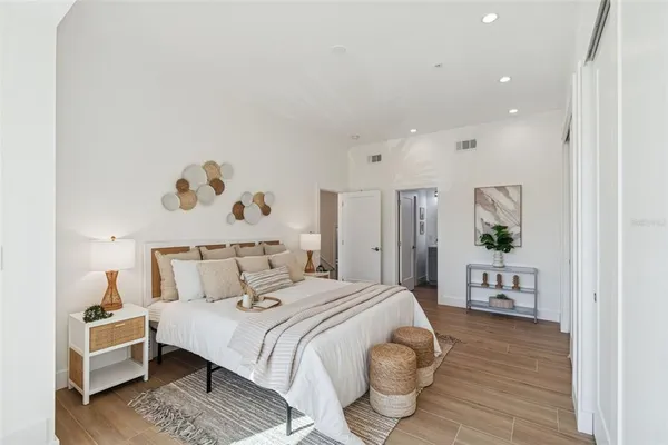 $9,000 | 1343 4th Street, Unit 101, Sarasota, FL 34236