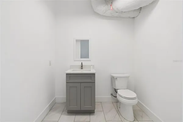 $9,000 | 1343 4th Street, Unit 101, Sarasota, FL 34236