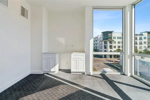 $9,000 | 1343 4th Street, Unit 101, Sarasota, FL 34236