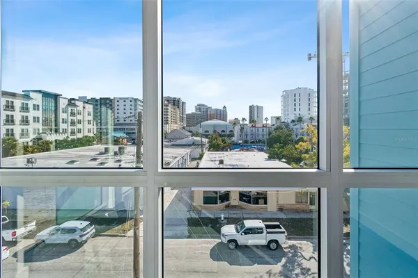 $9,000 | 1343 4th Street, Unit 101, Sarasota, FL 34236